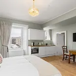The Townhouse, Leith