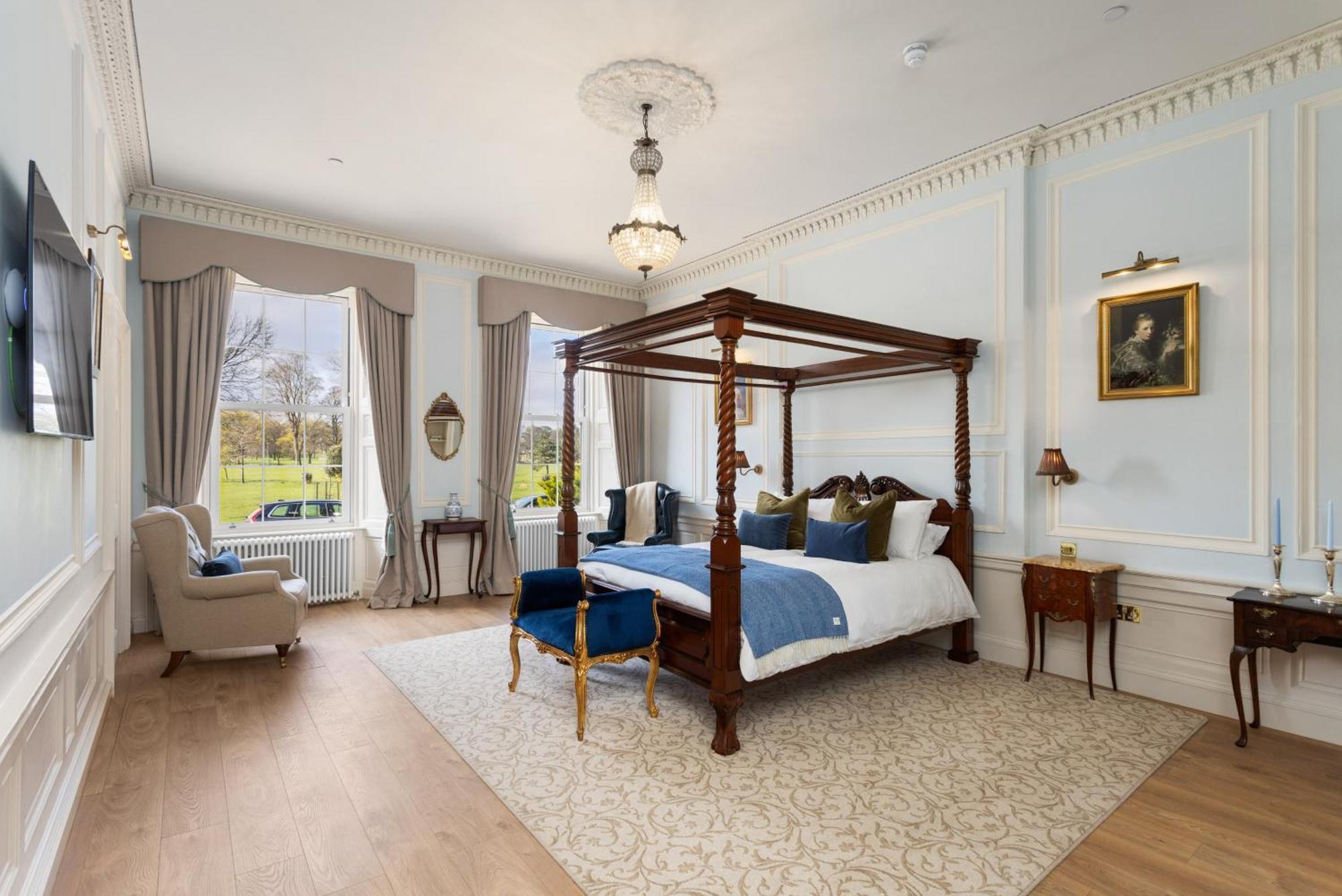 The Townhouse - Leith